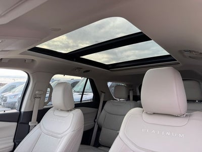 2022 Ford Explorer Platinum | Pano Sunroof | Tow Pkg | 3.0 V6 EcoBoost