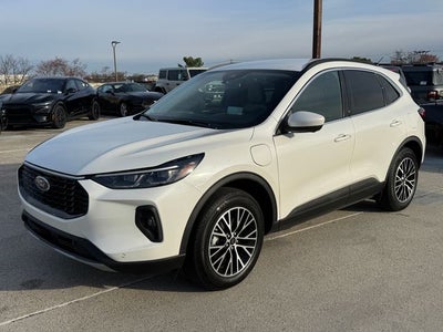 2025 Ford Escape Plug-In Hybrid Base | PHEV Premium Pkg. | Tow Pkg. | Wireless CarPlay