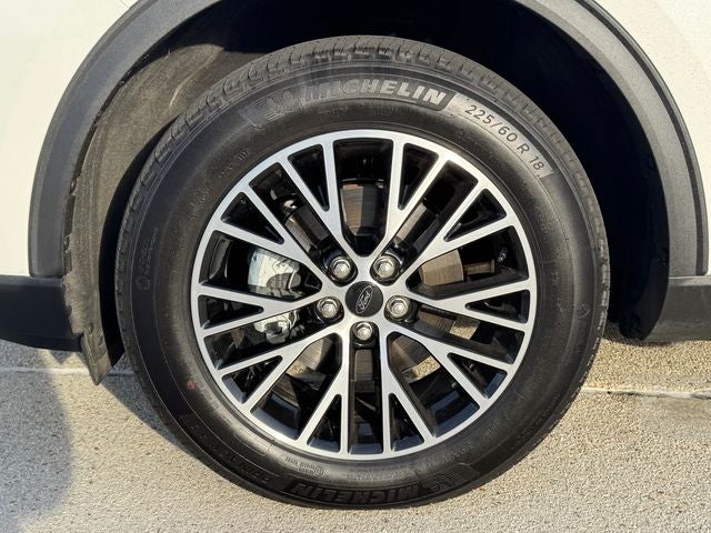 2025 Ford Escape Plug-In Hybrid Base | PHEV Premium Pkg. | Tow Pkg. | Wireless CarPlay