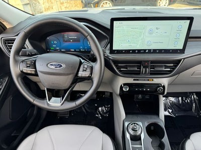 2025 Ford Escape Plug-In Hybrid Base | PHEV Premium Pkg. | Tow Pkg. | Wireless CarPlay