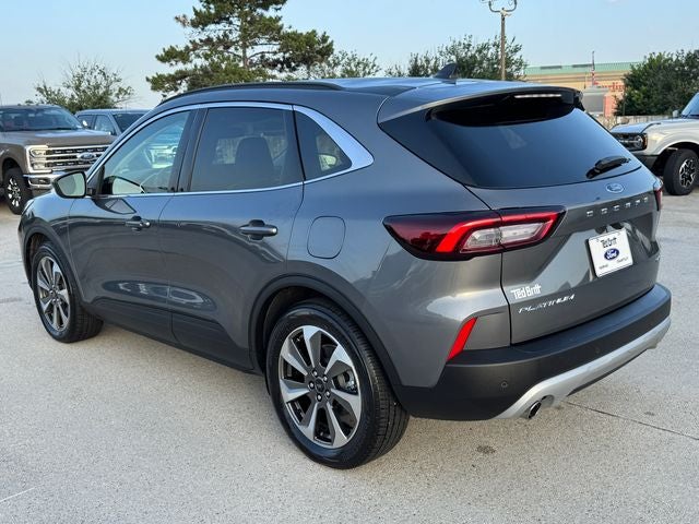 2025 Ford Escape Hybrid Platinum | Heated Seats | Apple CarPlay | Remote Start