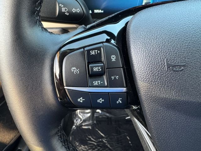 2025 Ford Escape Hybrid Platinum | Heated Seats | Apple CarPlay | Remote Start