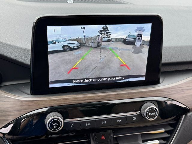 2020 Ford Escape Titanium Class II Tow Pkg. | Pano Roof | CarPlay | AWD