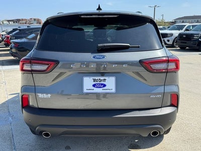 2025 Ford Escape ST-Line | Tech Pkg. | Cold Weather Pkg. | AWD