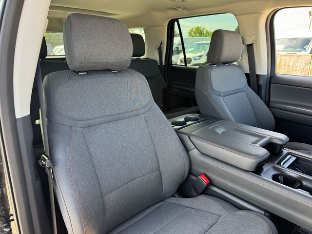 2025 Ford Expedition Max Active | 4X4