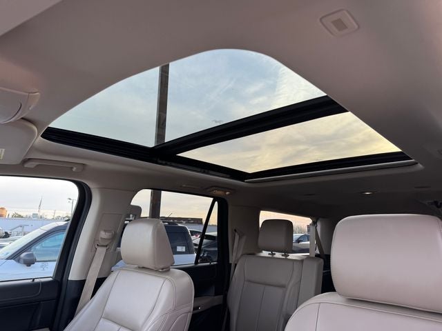 2022 Ford Expedition Max XLT | Pano Roof | Wireless CarPlay | 4WD