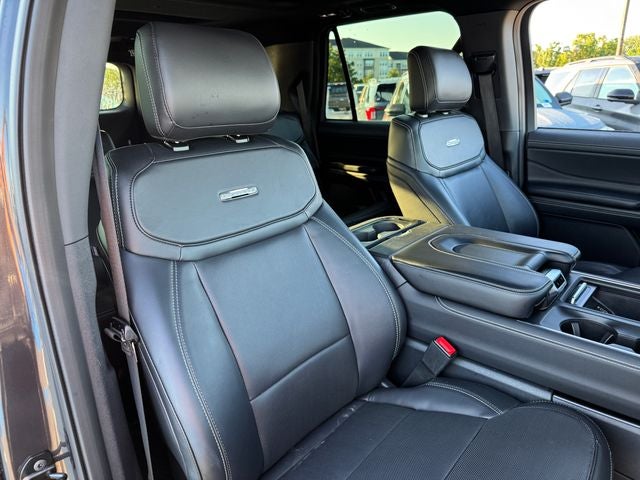 2025 Ford Expedition Max Platinum | Stealth Pkg | Drivers Pkg | Clean One Owner