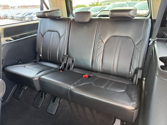 2021 Ford Expedition Max Platinum | Nav | 2nd Row Captain's Chairs | 4WD