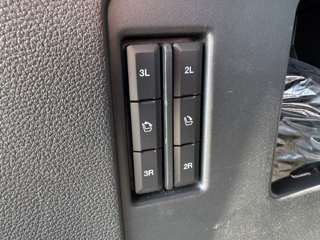 2021 Ford Expedition Max Platinum | Nav | 2nd Row Captain's Chairs | 4WD