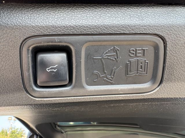 2021 Ford Expedition Max Platinum | Nav | 2nd Row Captain's Chairs | 4WD