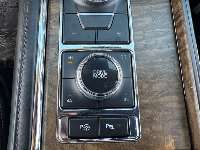 2021 Ford Expedition Max Platinum | Nav | 2nd Row Captain's Chairs | 4WD