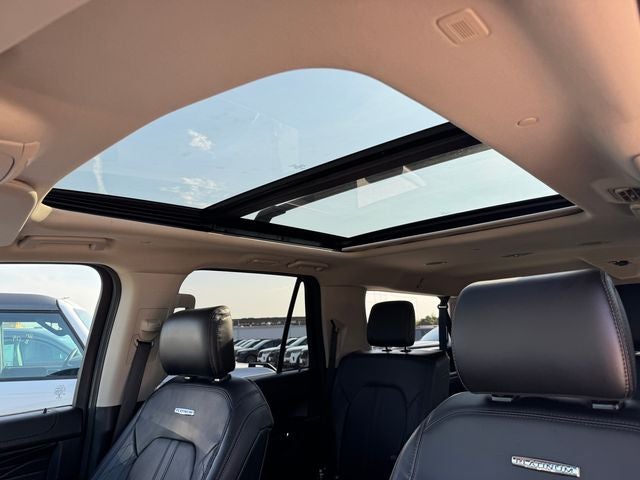 2021 Ford Expedition Max Platinum | Nav | 2nd Row Captain's Chairs | 4WD