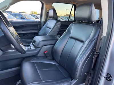 2023 Ford Expedition XLT | Pano Roof