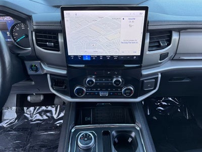 2023 Ford Expedition XLT | Pano Roof