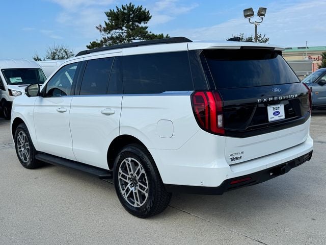 2025 Ford Expedition Active | Clean Owner Carfax | 2nd Row Bench