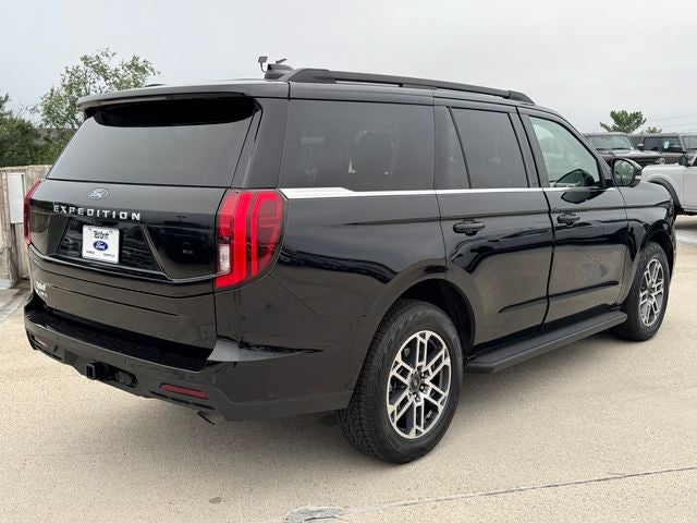 2025 Ford Expedition Active | Pano Sunroof | Heated Seats | Blue Cruise