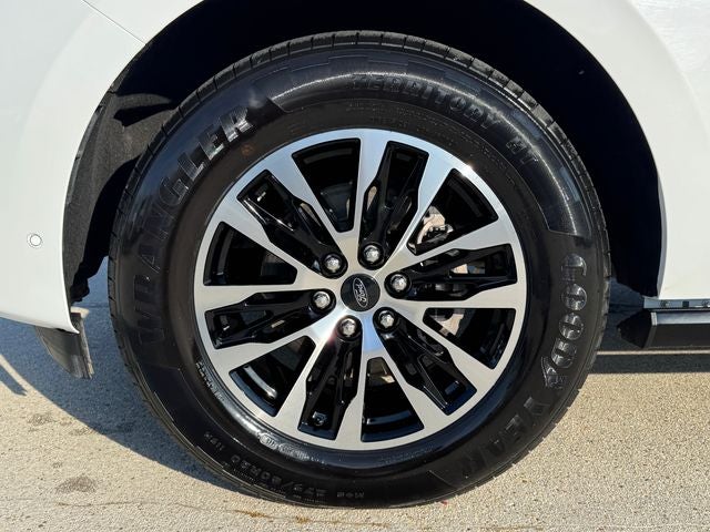 2025 Ford Expedition Platinum | One Owner | Clean Carfax