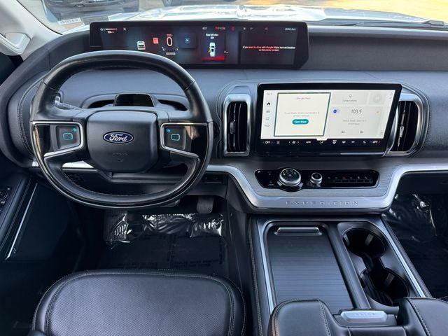 2025 Ford Expedition Platinum | One Owner | Clean Carfax