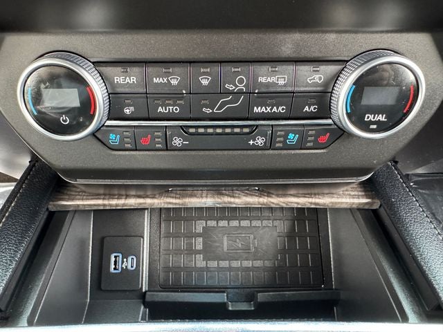 2021 Ford Expedition Limited | Pano Sunroof | B&O Sound System | 2nd Row Heated