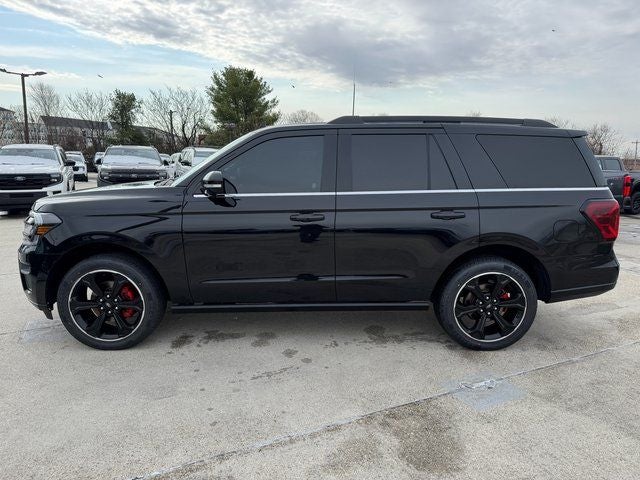 2022 Ford Expedition Limited Stealth Edition | HD Tow Pkg. | Pano Roof | 4WD