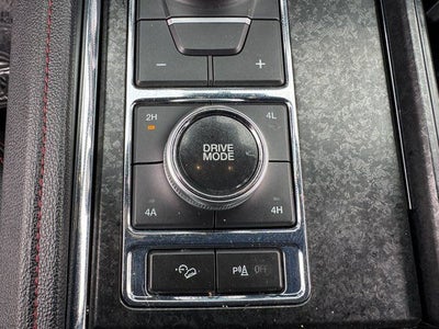 2022 Ford Expedition Limited Stealth Edition | HD Tow Pkg. | Pano Roof | 4WD