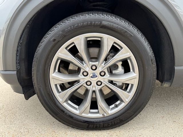2022 Ford Explorer XLT | Co-Pilot360 Assist+ | CarPlay | 4WD