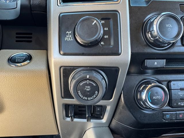 2017 Ford F-150 Lariat | 5.0L V8 | Pano Sunroof | Tow Pkg