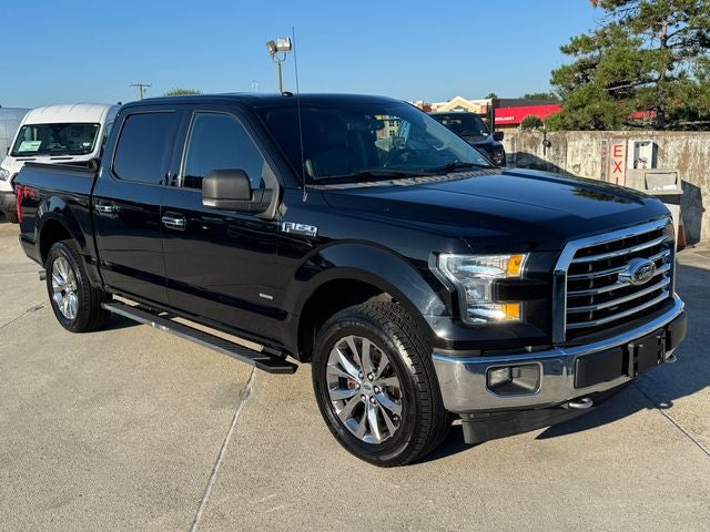 2017 Ford F-150 XLT | Leather | Pano Roof | Nav