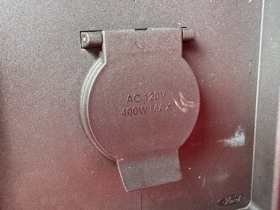 2023 Ford F-150 Lariat | Pano Roof | Wireless CarPlay | 5.0L V8 | 4x4