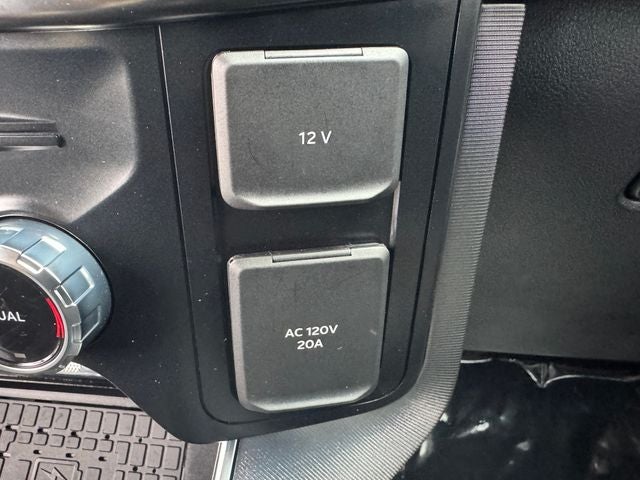 2023 Ford F-150 Platinum | Pano Roof | Max Tow Pkg. | FX4 Pkg.