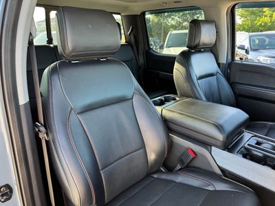 2023 Ford F-150 Lariat | Pano Roof | Power Running Boards | Power Tailgat