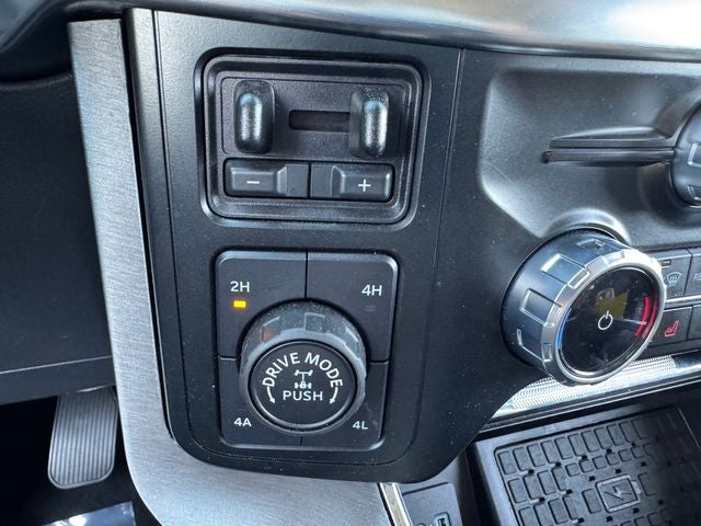 2023 Ford F-150 Lariat | Pano Roof | Power Running Boards | Power Tailgat
