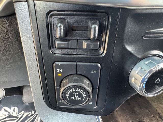 2023 Ford F-150 Lariat | Pano Roof | Clean One Owner