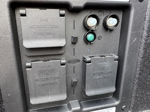 2023 Ford F-150 Platinum | PowerBoost | Pano Sunroof | Tow Pkg