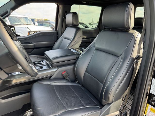 2025 Ford F-150 Lariat | Black Pkg | Pano Roof | 360 Camera | Mobile Offi