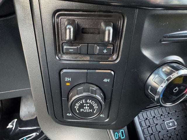 2024 Ford F-150 Lariat | Hybrid | Pano Roof | Black Pkg | 360 Camera