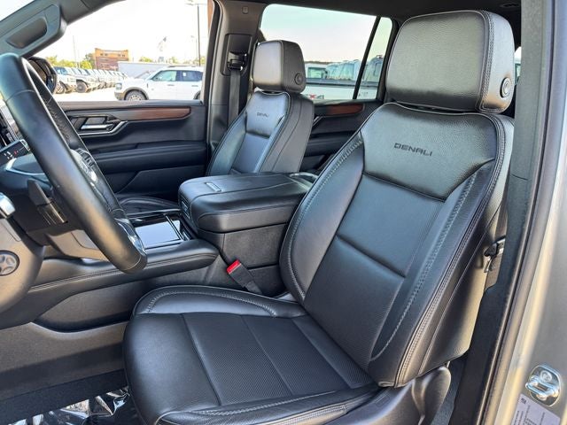 2025 GMC Yukon XL Denali | One Owner