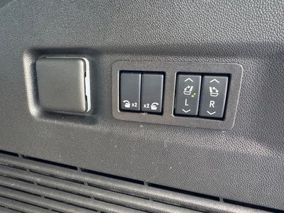 2025 GMC Yukon XL Denali | One Owner | Low Miles