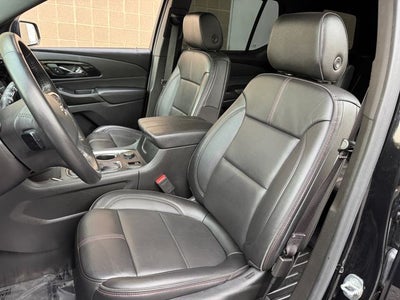 2022 Chevrolet Traverse RS | 2LT | Dual Panel Sunroof | One Owner