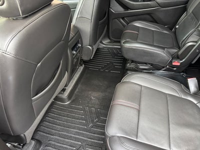 2022 Chevrolet Traverse RS | 2LT | Dual Panel Sunroof | One Owner