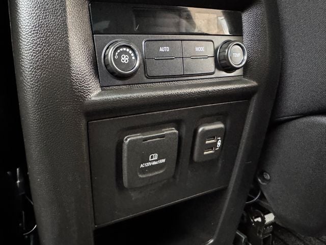 2022 Chevrolet Traverse RS | 2LT | Dual Panel Sunroof | One Owner