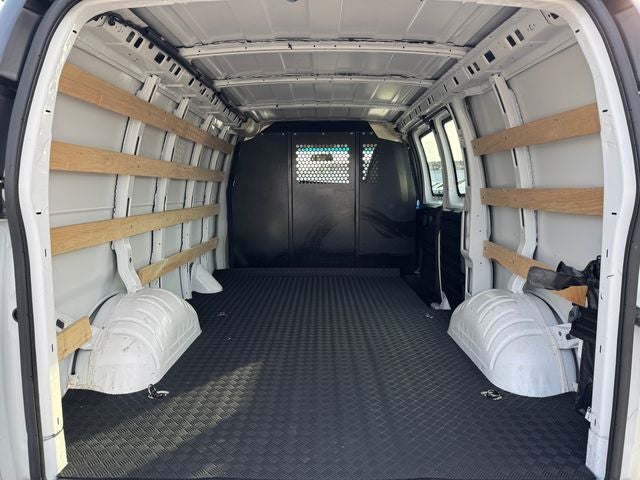 2025 GMC Savana 2500 Work Van | Chrome Pkg. | Cruise Control