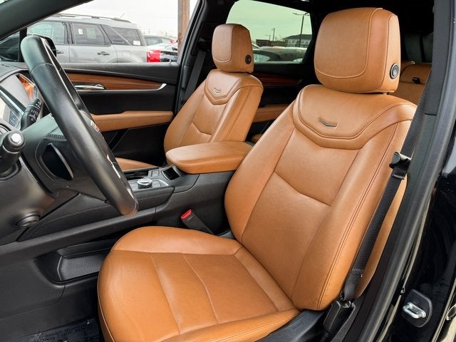 2022 Cadillac XT5 Premium Luxury