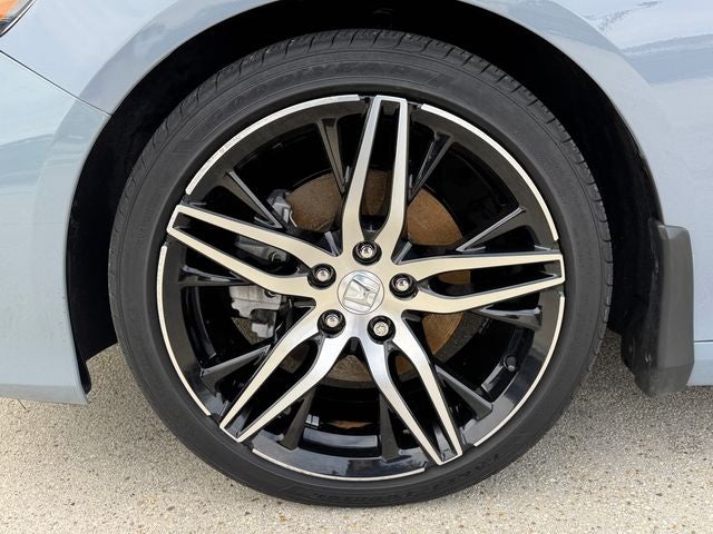 2022 Honda Accord Hybrid Touring | Heated/Cooled Seats | Moonroof | Adaptive Cruise