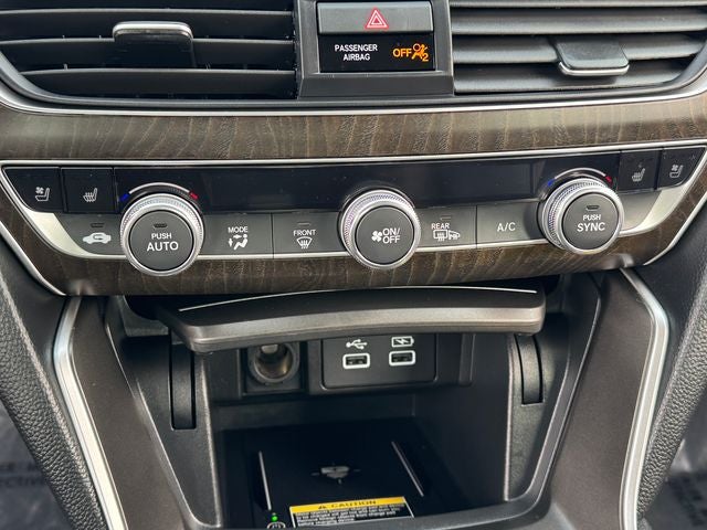 2022 Honda Accord Hybrid Touring | Heated/Cooled Seats | Moonroof | Adaptive Cruise