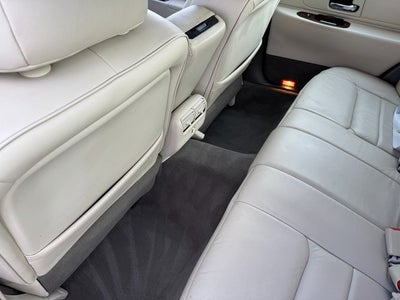1999 Lincoln Town Car Signature | Low Miles | One-Owner