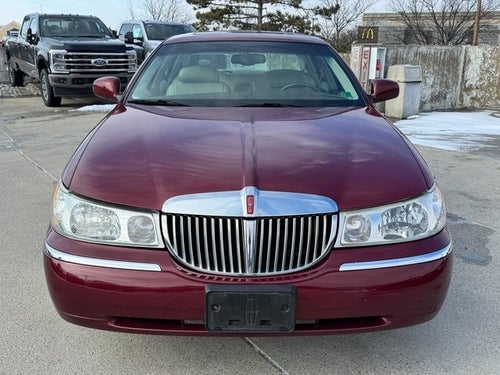 1999 Lincoln Town Car Signature | Low Miles | One-Owner