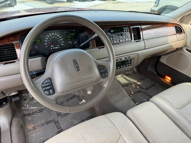 1999 Lincoln Town Car Signature | Low Miles | One-Owner