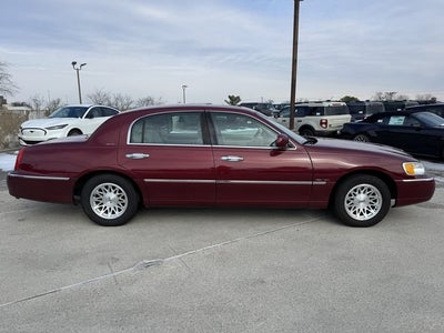 1999 Lincoln Town Car Signature | Low Miles | One-Owner
