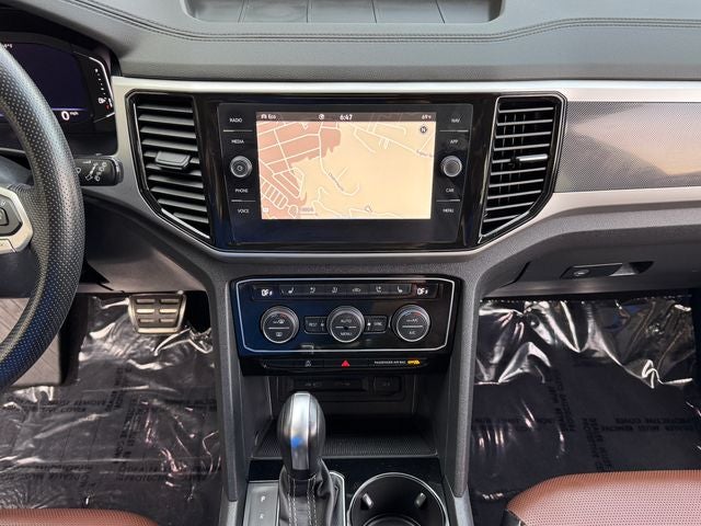 2022 Volkswagen Atlas 3.6L V6 SEL Premium R-Line | Pano Roof | Heated Seats | AWD